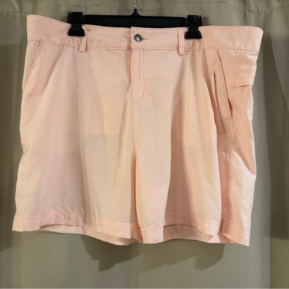 Magellan Outdoors Light Pink Women's Cargo Shorts